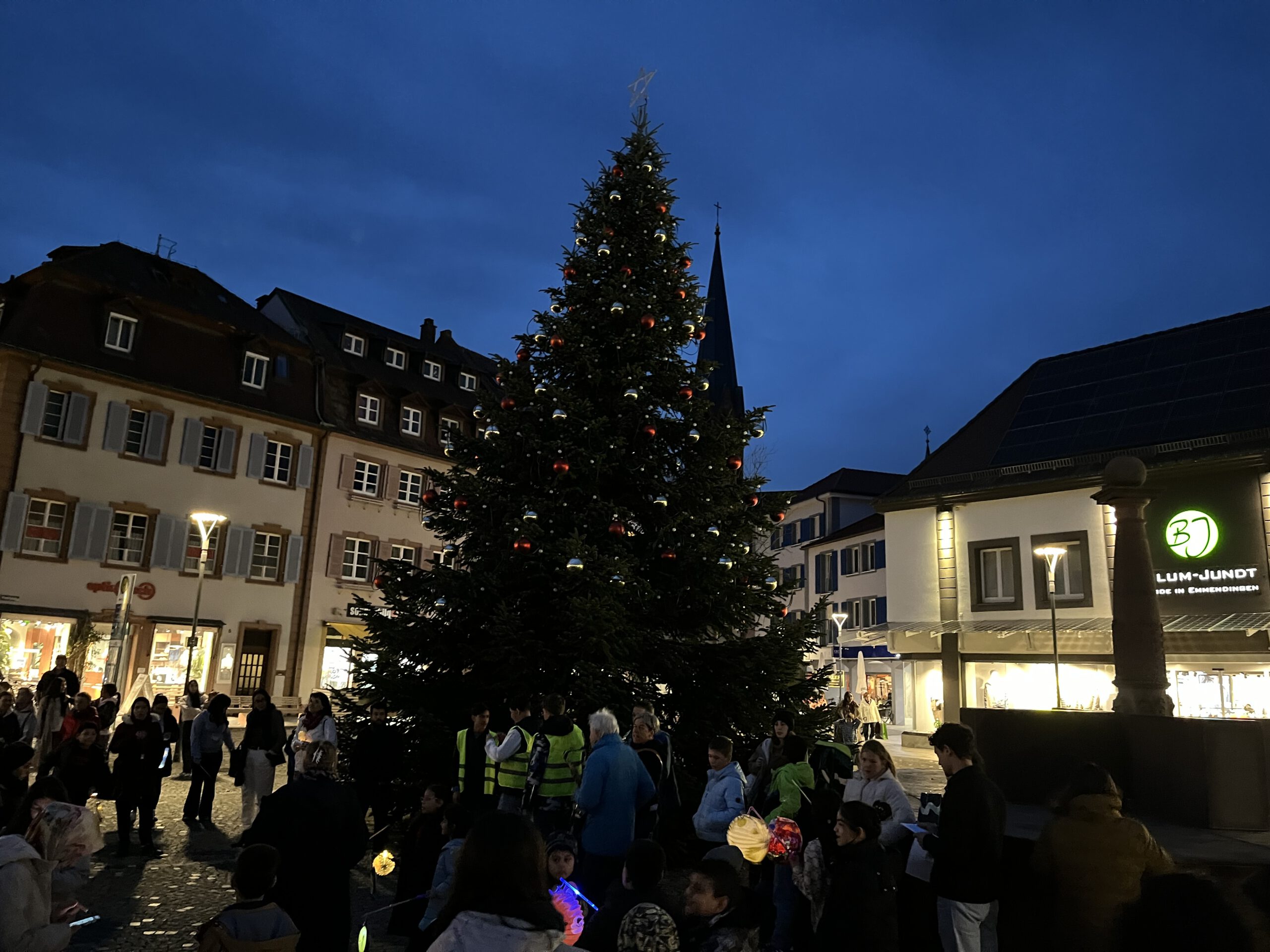 03 – Lichterfest -Umzug-Stadt-c-scaled